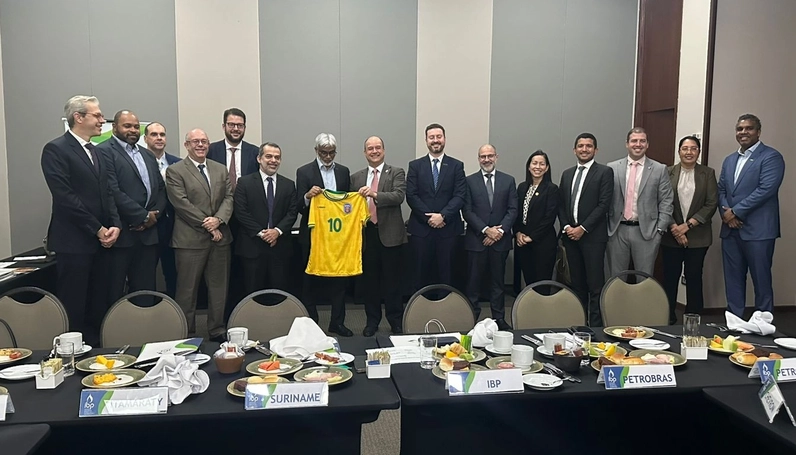 Reunião com presidente do Suriname e CEO da Staatsolie